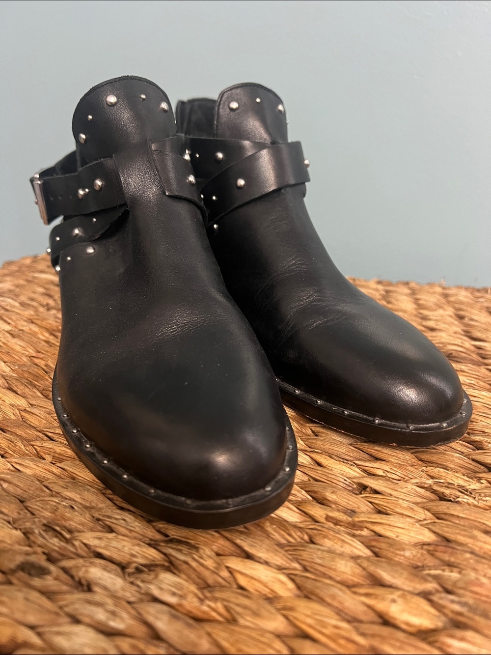 Halogen Black Stud-Accent Leather Ankle Booties sz 6 1/2 - Picture 4 of 16